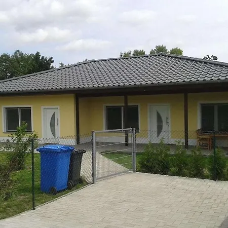 Holiday home At The Bathing Meadow Grimnitzsee Joachimsthal