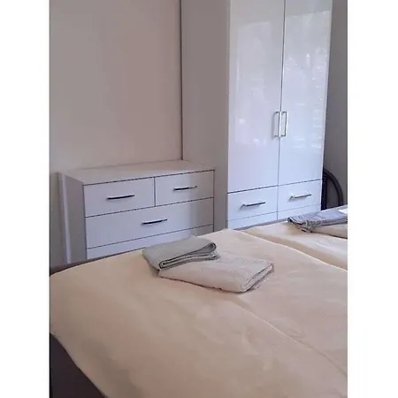 At The Bathing Meadow Grimnitzsee